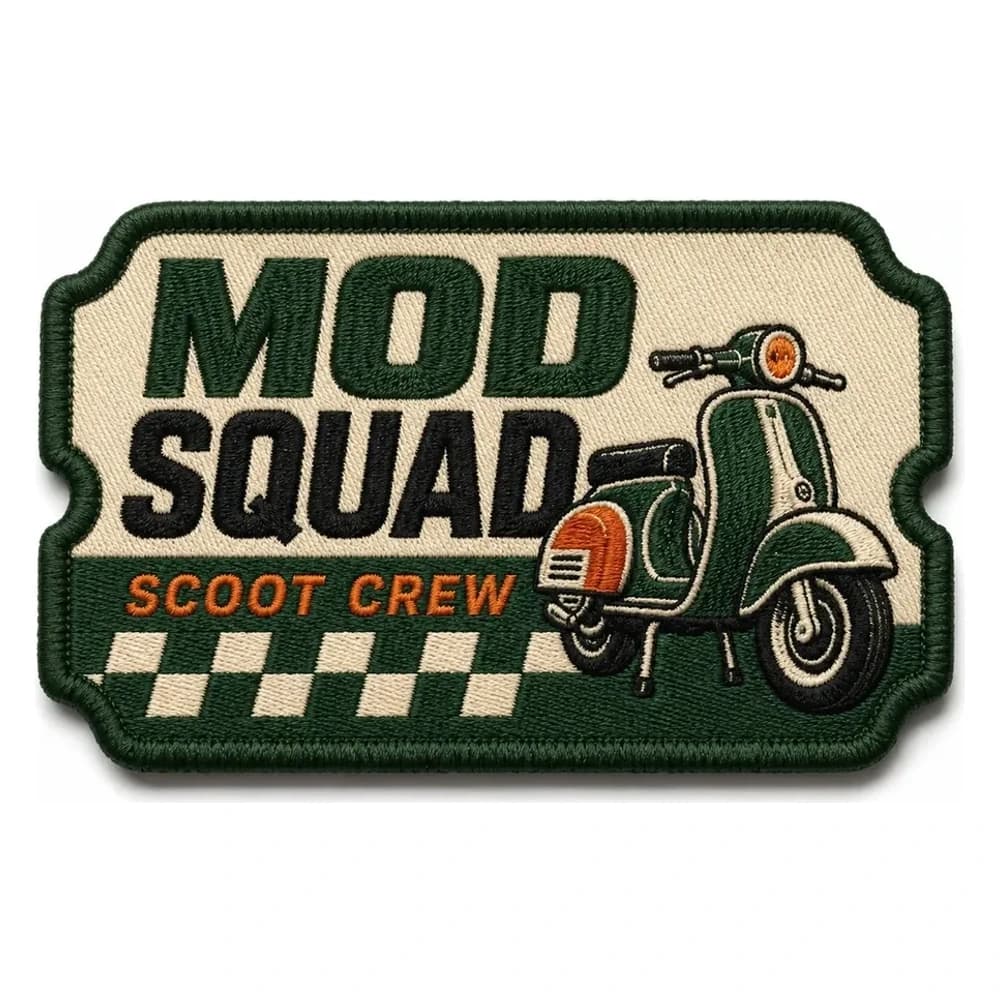 Écusson brodé rectangulaire Mod Squad, scooter vert sur damier et mention Scoot Crew